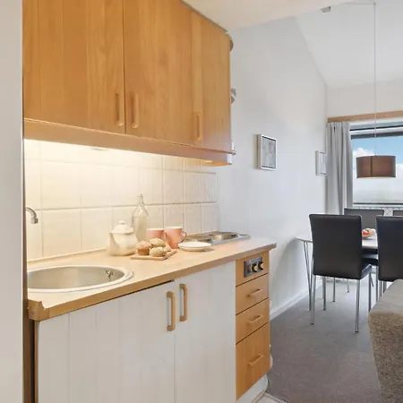 Bad, Lejl, 71 Apartment