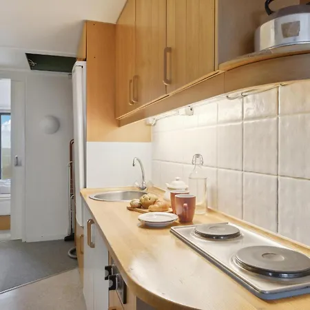 Bad, Lejl, 71 Apartment
